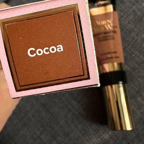 Born This Way Soft Matte Foundation, 1.01 fl oz - Picture 7 of 7